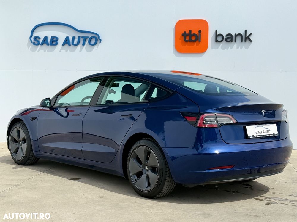 Tesla Model 3 - 20