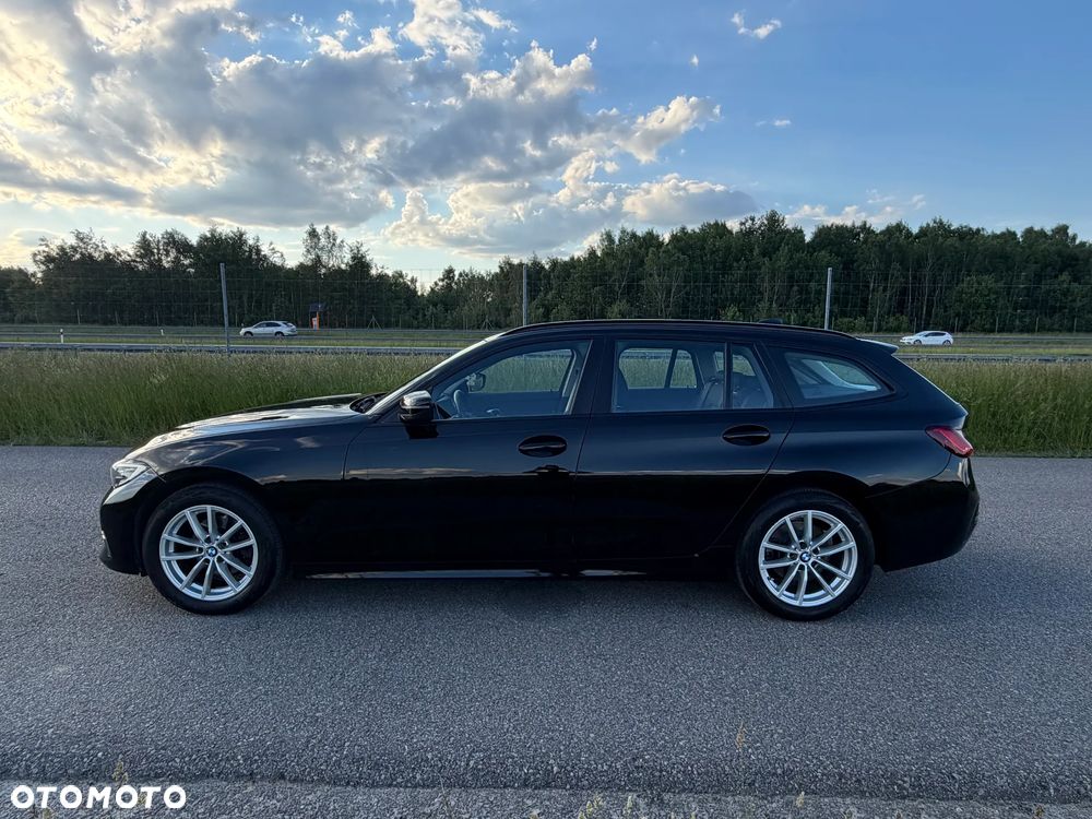 BMW Seria 3 320d xDrive Advantage - 2