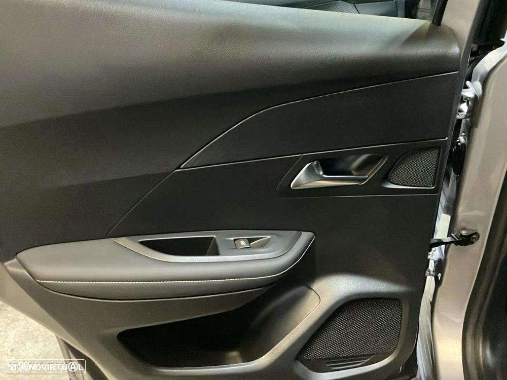 Peugeot 2008 1.2 PureTech Allure - 22