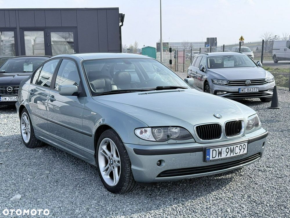 BMW Seria 3 318i - 3