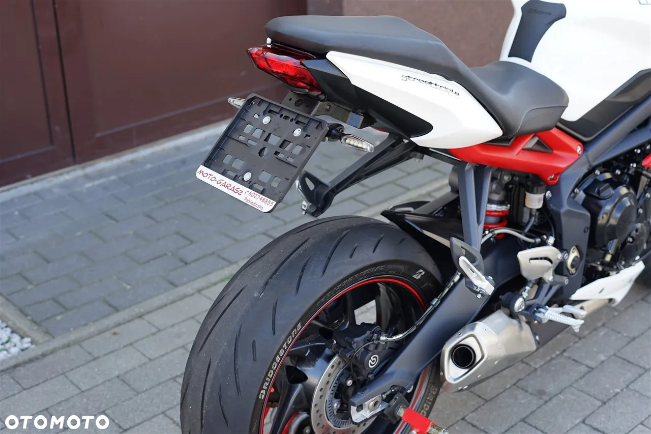 Triumph Street Triple - 6