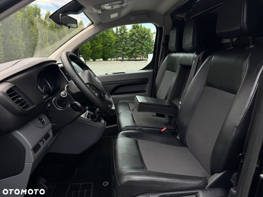 Opel Vivaro Kombi Extra Long 3,1t Enjoy - 24