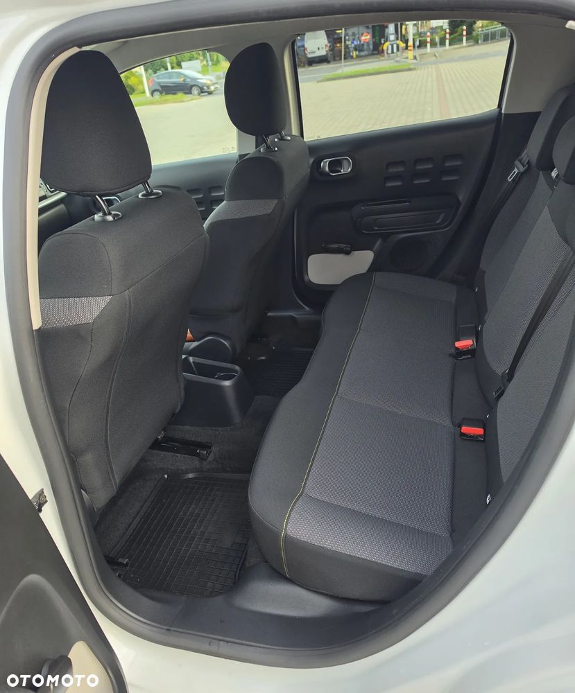Citroën C3 1.2 PureTech Shine - 24