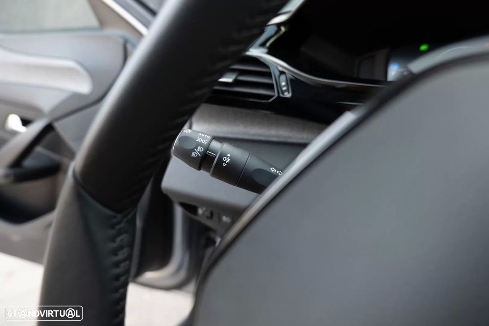 Peugeot 308 SW 1.6 Hybrid Allure Pack e-EAT8 - 19