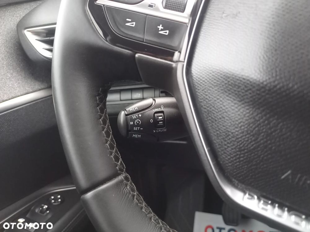 Peugeot 3008 BlueHDi 130 Stop & Start Allure - 27