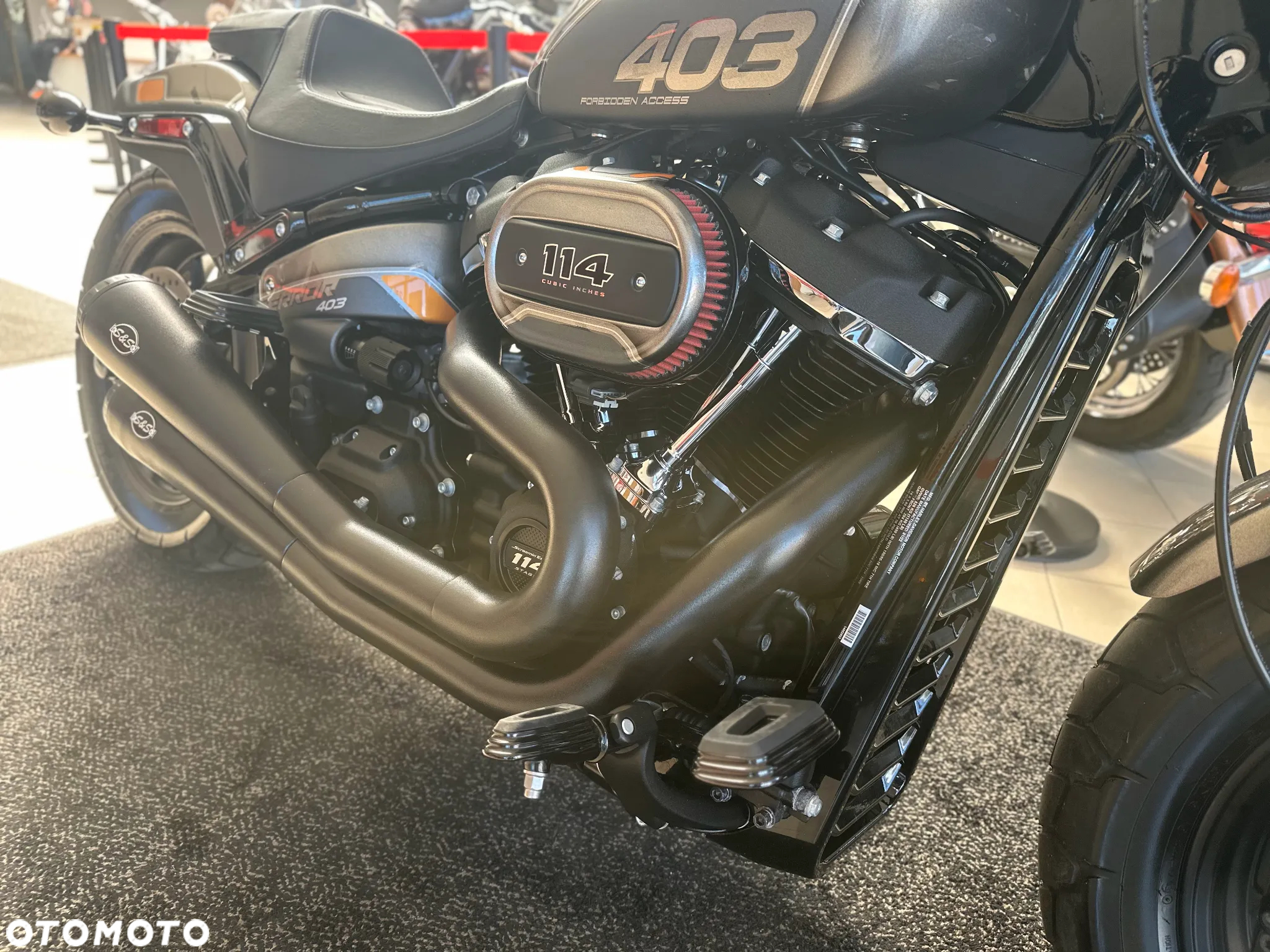 Harley-Davidson Softail Fat Bob - 21