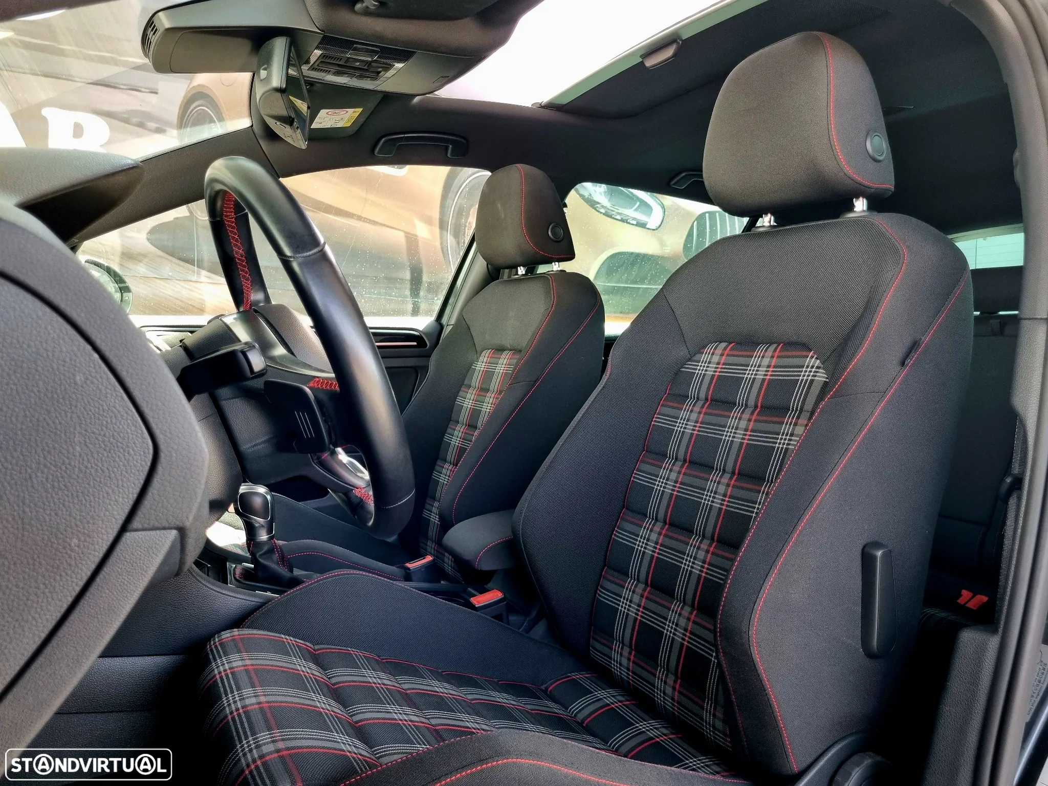 VW Golf 2.0 TSi GTi DSG - 9