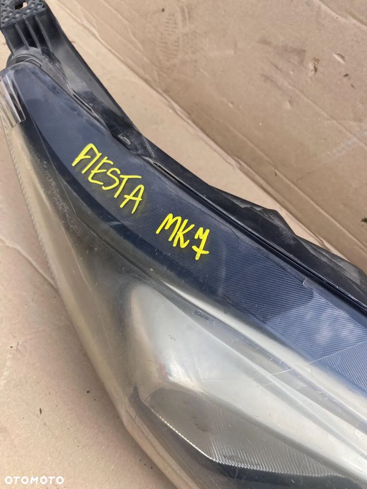 Lampa Ford Fiesta MK7 lift prawa OE - 6