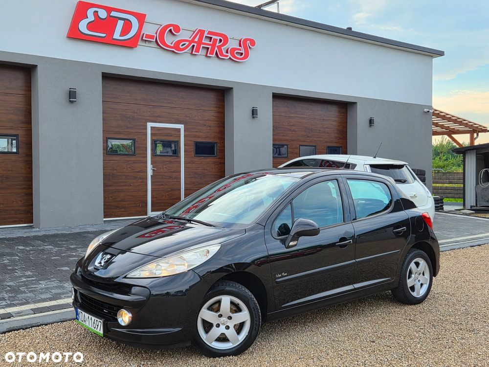 Peugeot 207 - 1