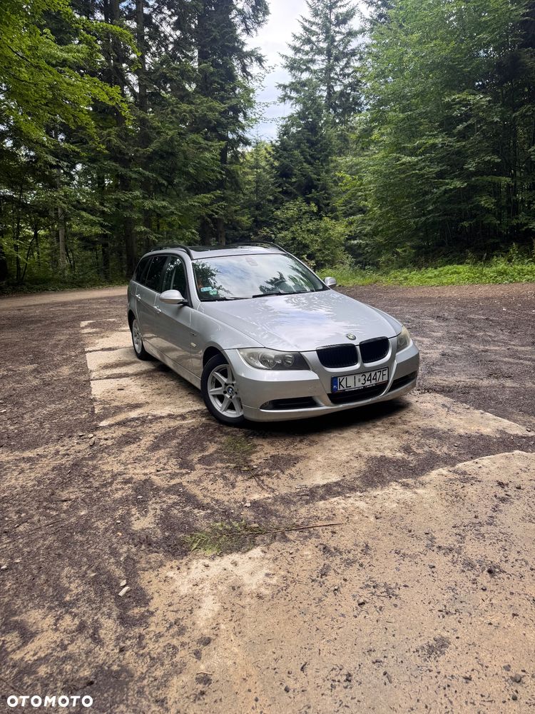 BMW Seria 3 320i - 6