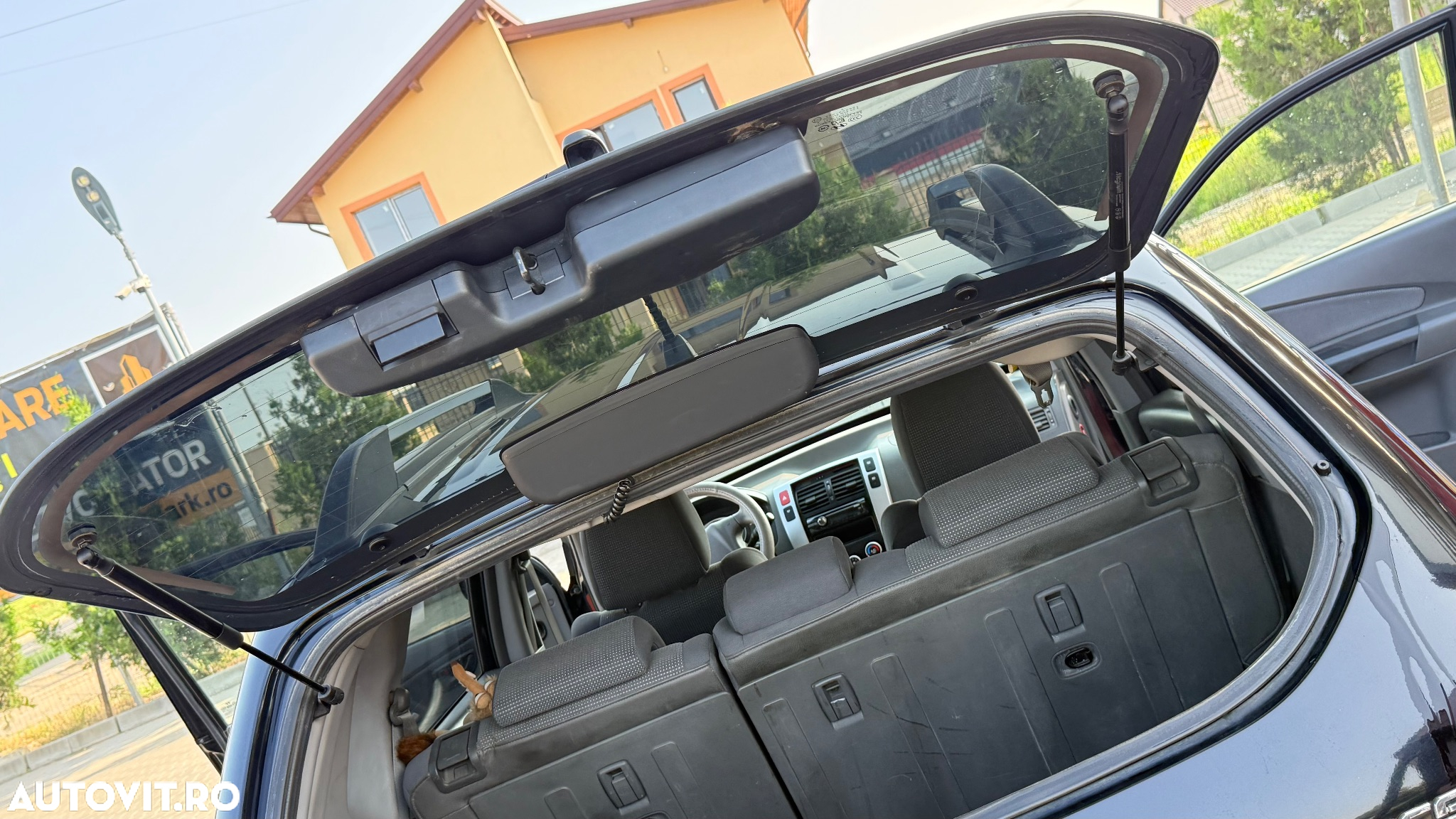 Hyundai Tucson 2.0 - 9