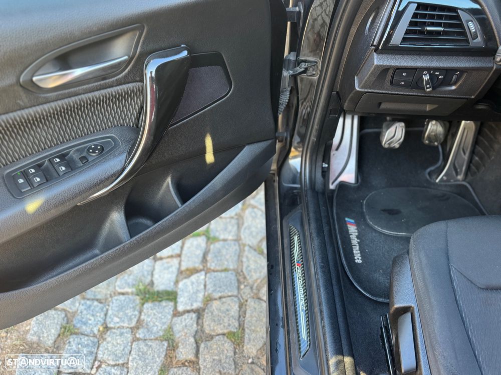 BMW 116 d Pack M - 9