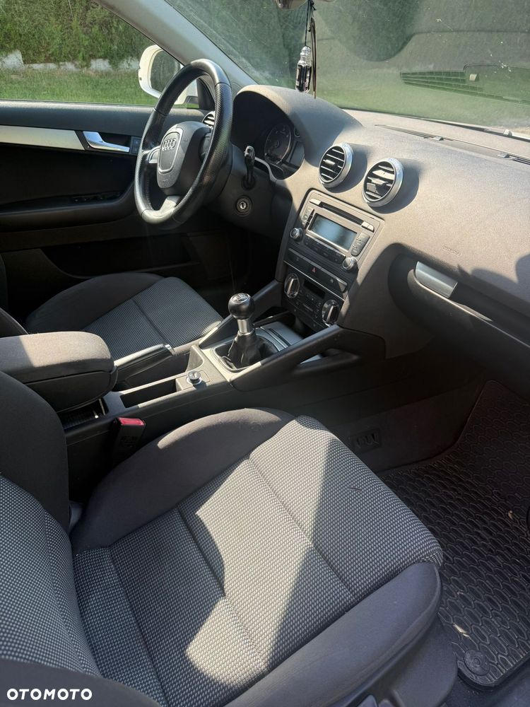 Audi A3 Sportback 2.0 TDI Ambition - 8