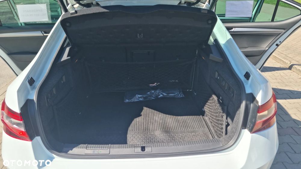 Skoda Superb 2.0 TDI Style - 13