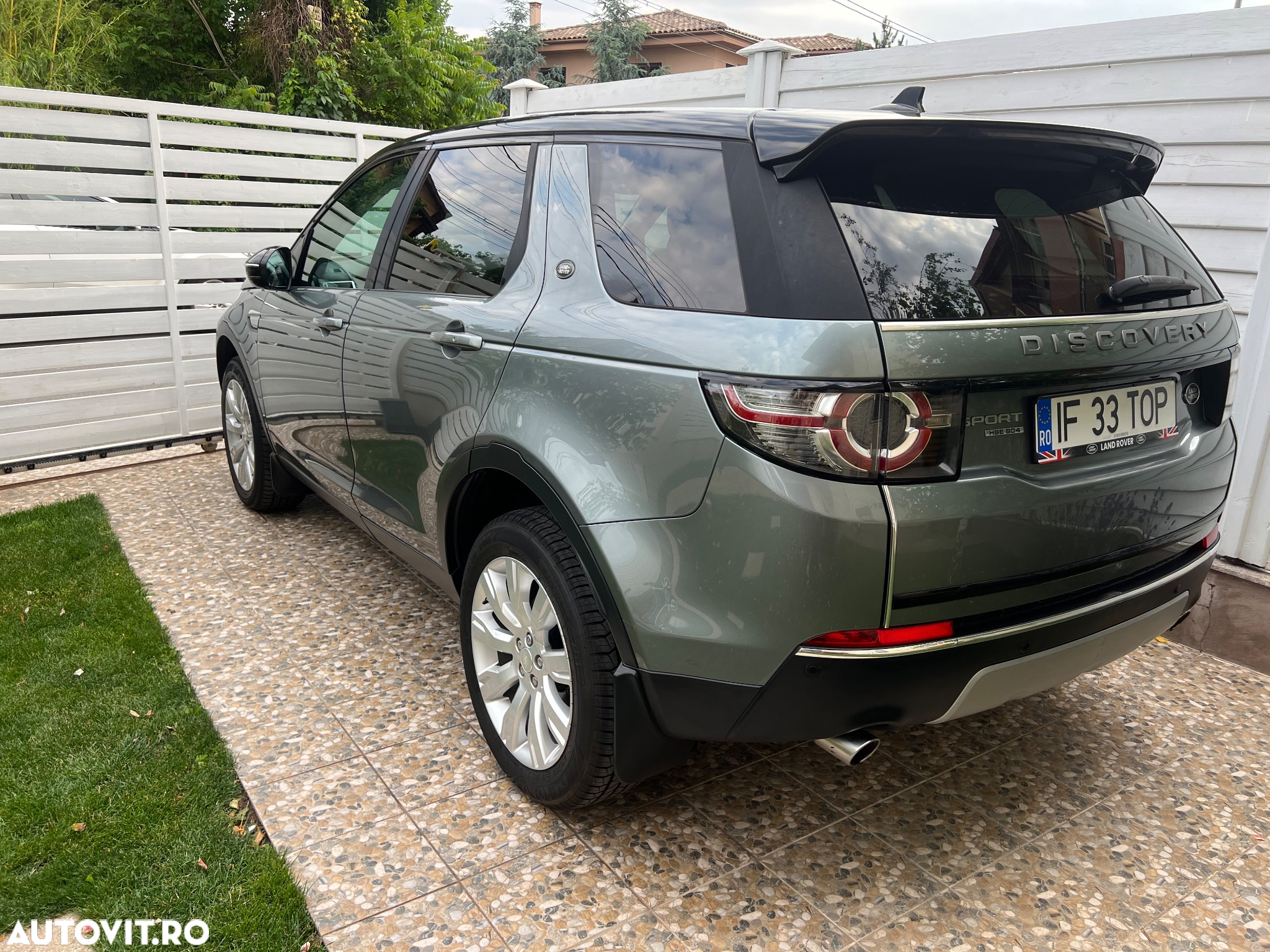 Land Rover Discovery Sport - 13