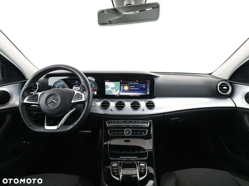 Mercedes-Benz Klasa E 220 d 4-Matic All-Terrain Avantgarde - 16