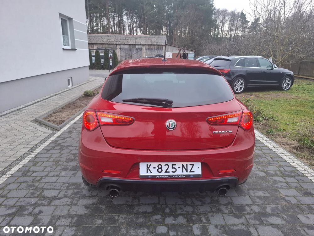 Alfa Romeo Giulietta 1.8 TBi 16V TCT Veloce - 6