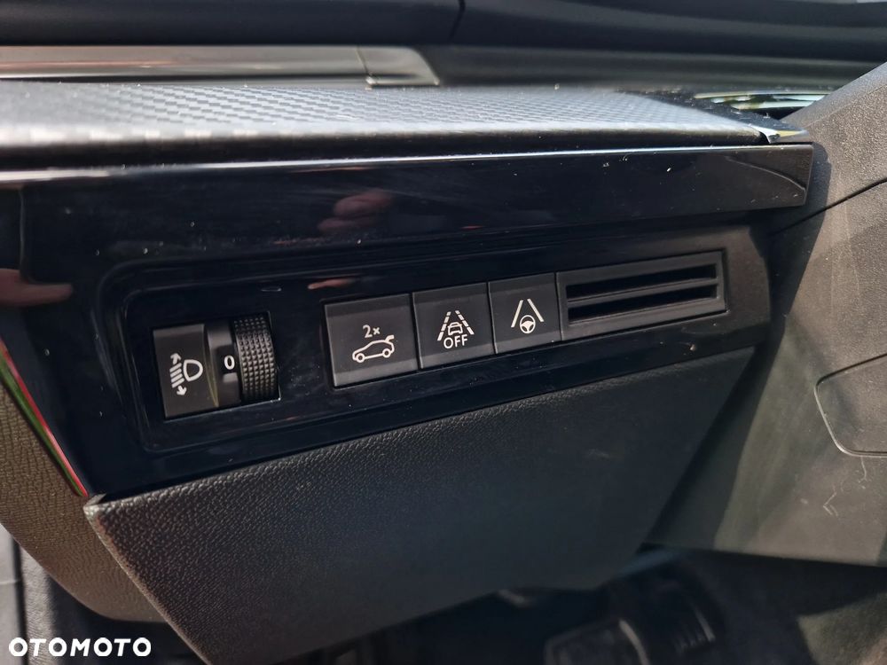 Peugeot 508 PureTech 180 EAT8 Allure - 31