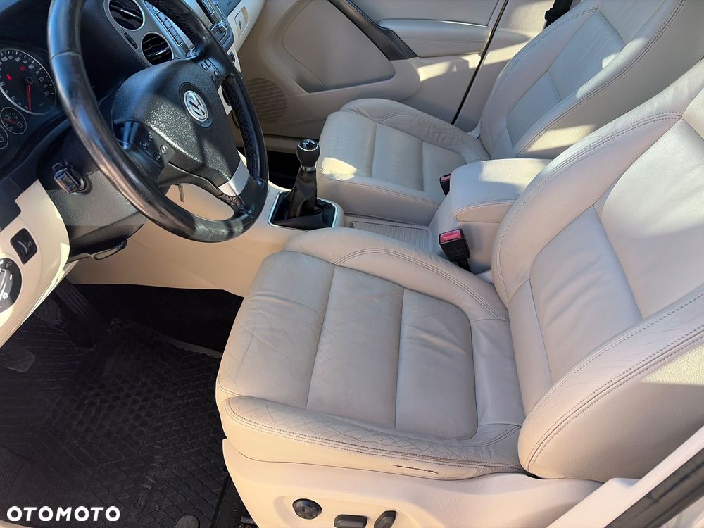 Volkswagen Tiguan 1.4 TSI BlueMotion Technology Lounge Sport & Style - 17