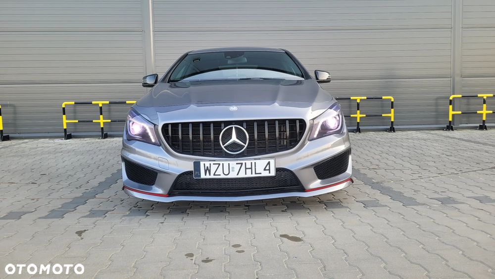 Mercedes-Benz CLA 180 - 30