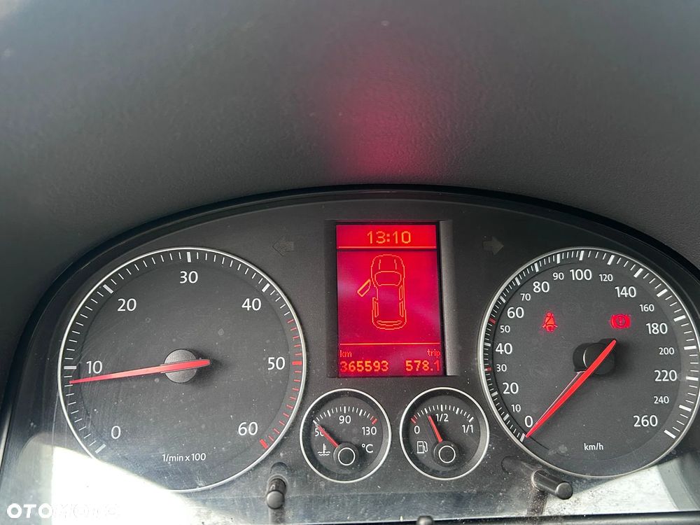 Volkswagen Touran 1.9 TDI Highline - 8