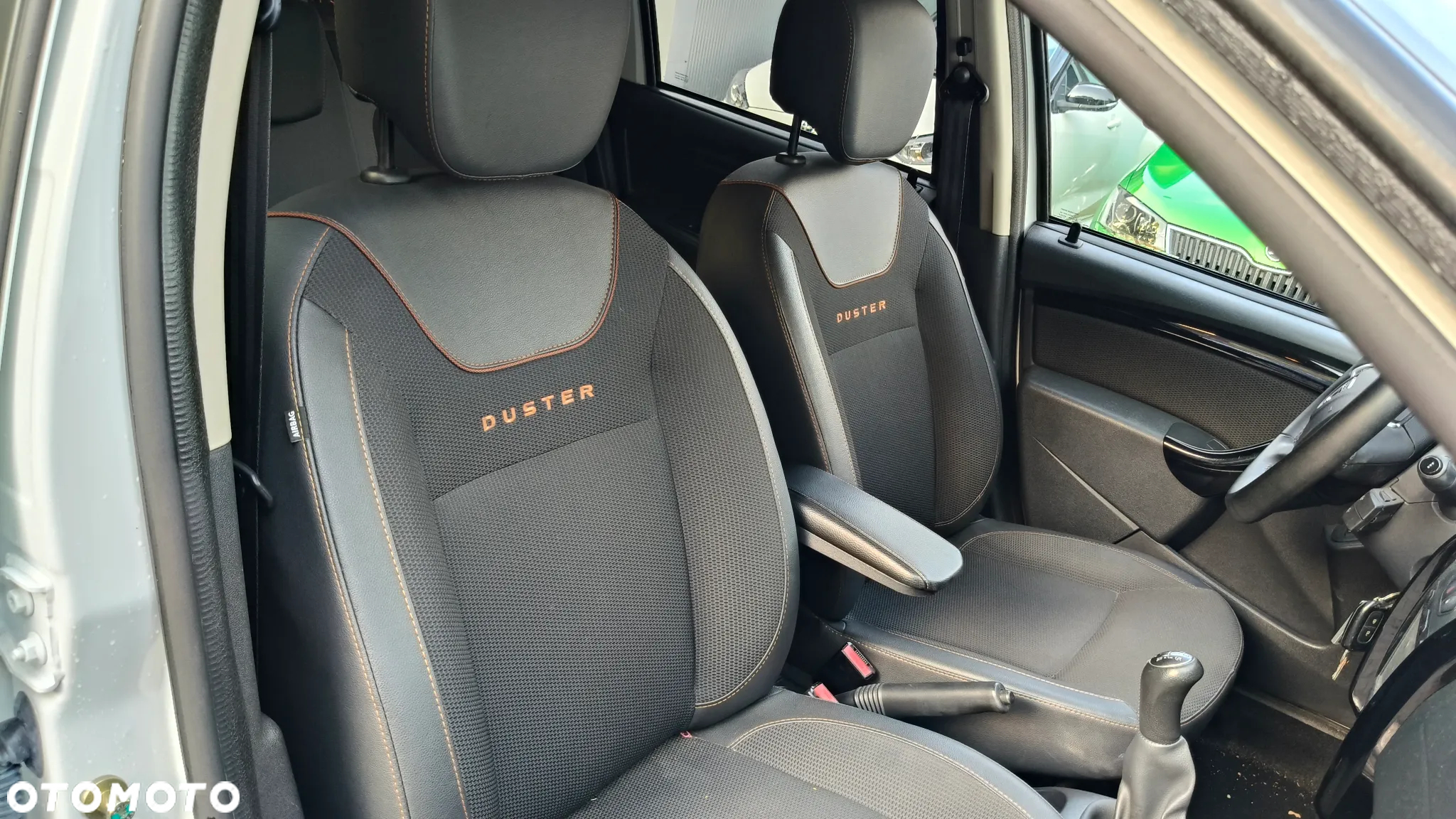 Dacia Duster 1.6 SCe Ambiance S&S - 9