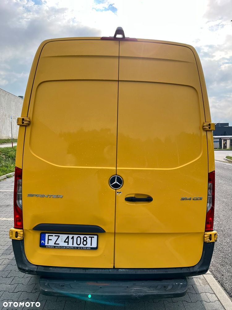 Mercedes-Benz SPRINTER - 4