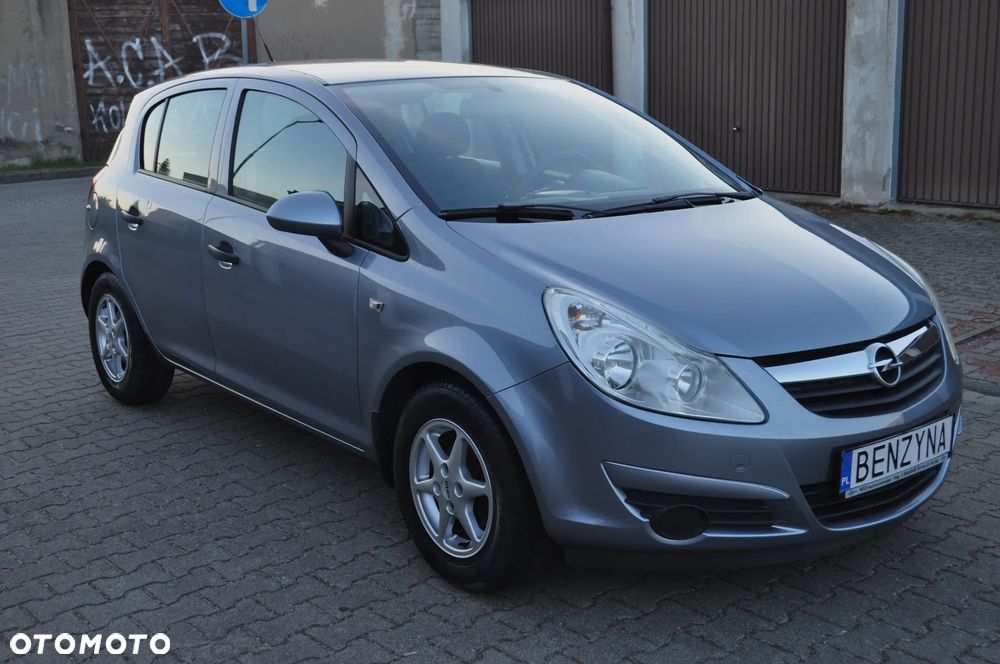 Opel Corsa 1.2 16V Essentia - 2