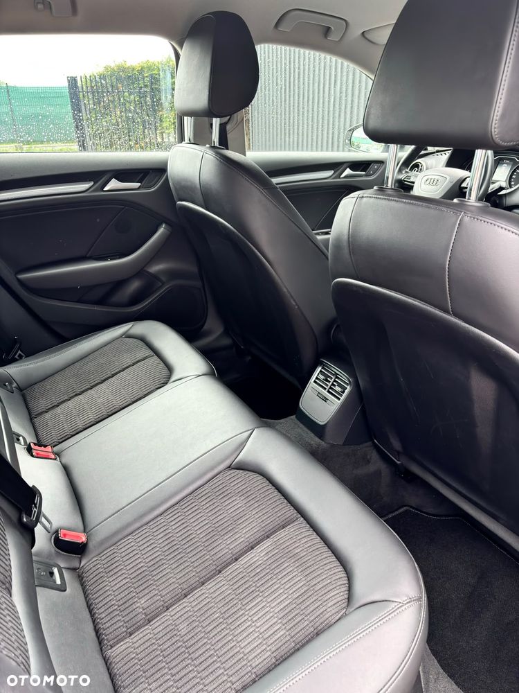 Audi A3 Sportback 2.0 TDI (clean diesel) S tronic Ambiente - 20