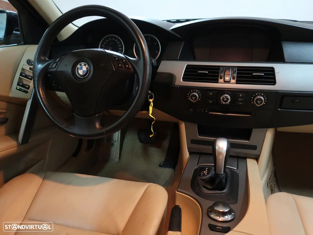 BMW 525 dA Touring - 18