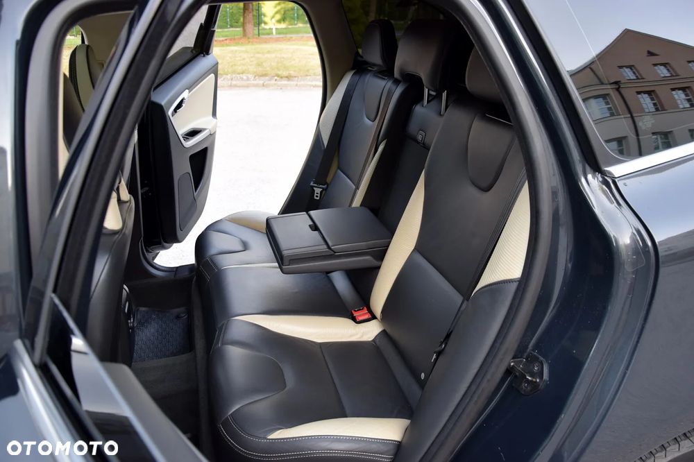 Volvo XC 60 D5 AWD RDesign - 20