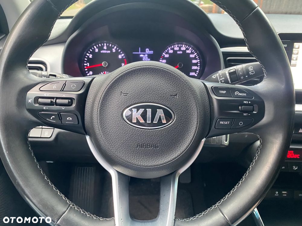 Kia Stonic 1.4 L - 16