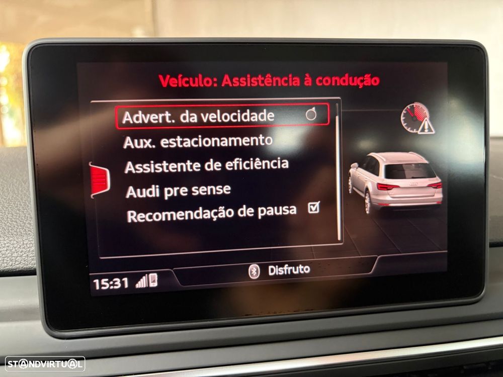 Audi A4 2.0 TDI Sport S tronic - 32