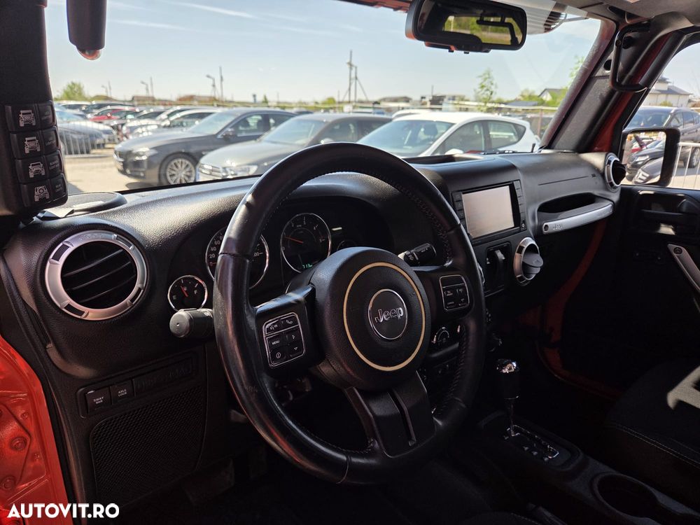 Jeep Wrangler 2.8 CRD AT Rubicon - 24