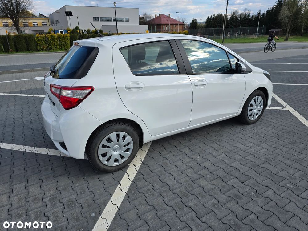 Toyota Yaris 1.0 Active EU6 - 5