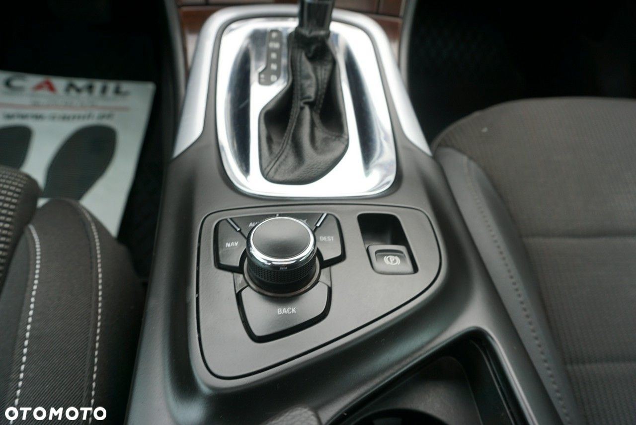Opel Insignia - 21