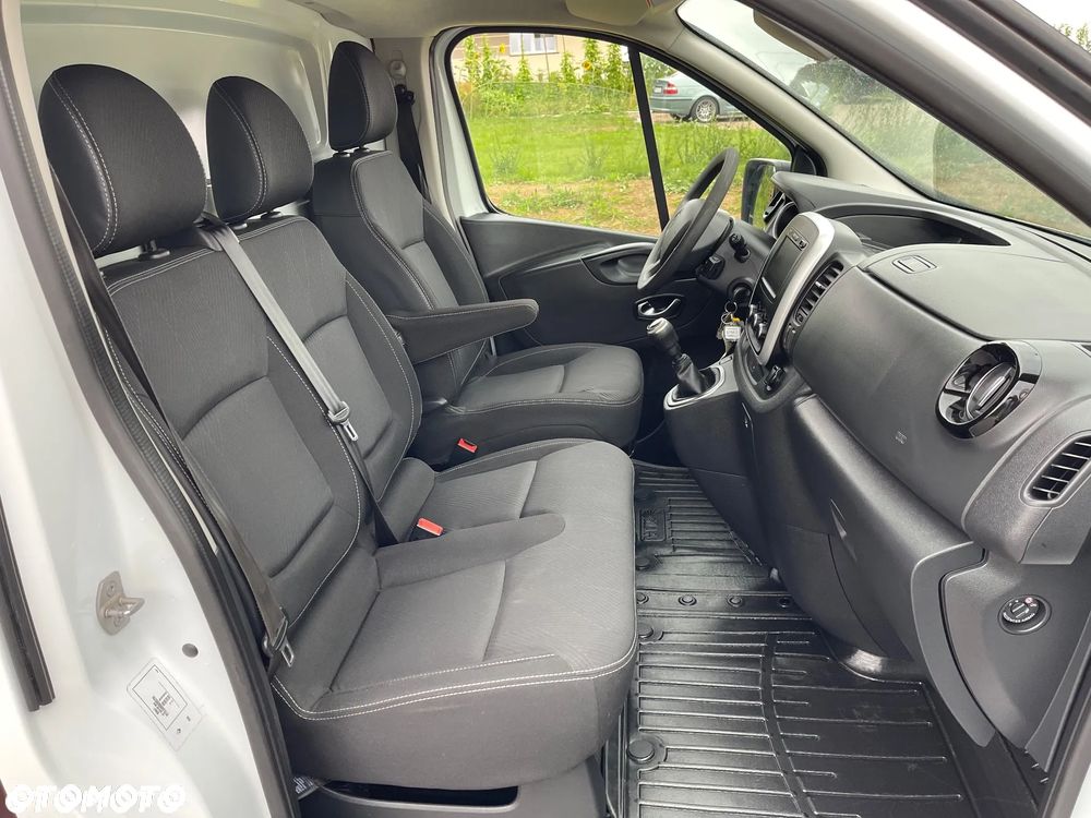 Renault Trafic - 21