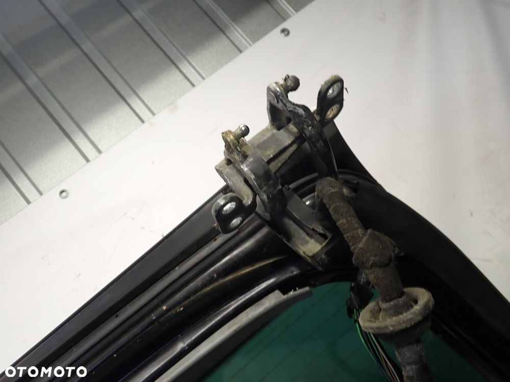 KLAPA TYŁ BAGAŻNIKA VOLKSWAGEN TOUAREG 5.0 - 16