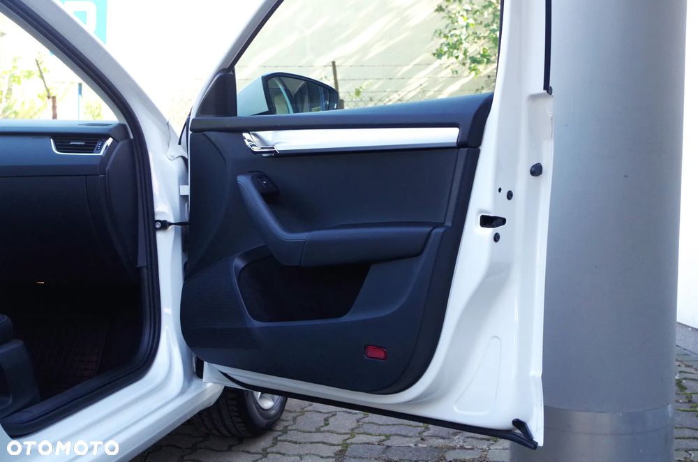 Skoda Octavia 1.6 TDI SCR Ambition - 9