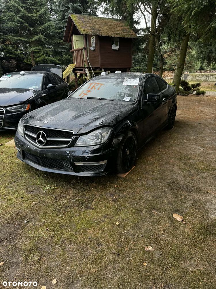 Mercedes-Benz Klasa C 63 AMG AMG SPEEDSHIFT MCT AMG Performance Package - 19