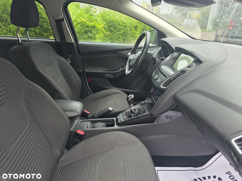 Ford Focus 1.0 EcoBoost STart-Stopp-System TITANIUM DESIGN - 21