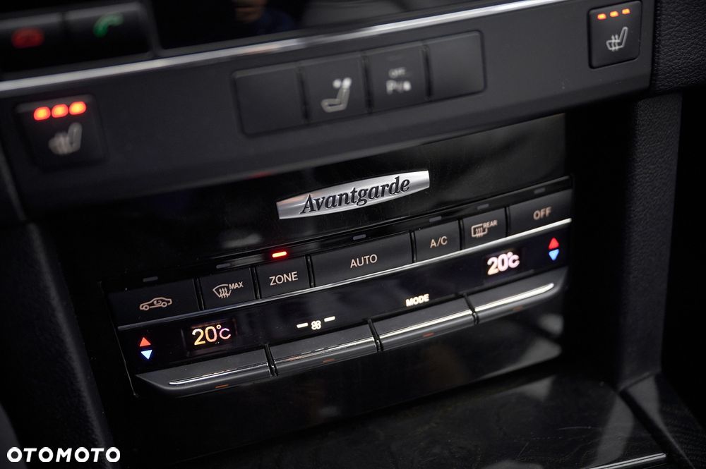 Mercedes-Benz Klasa E - 36