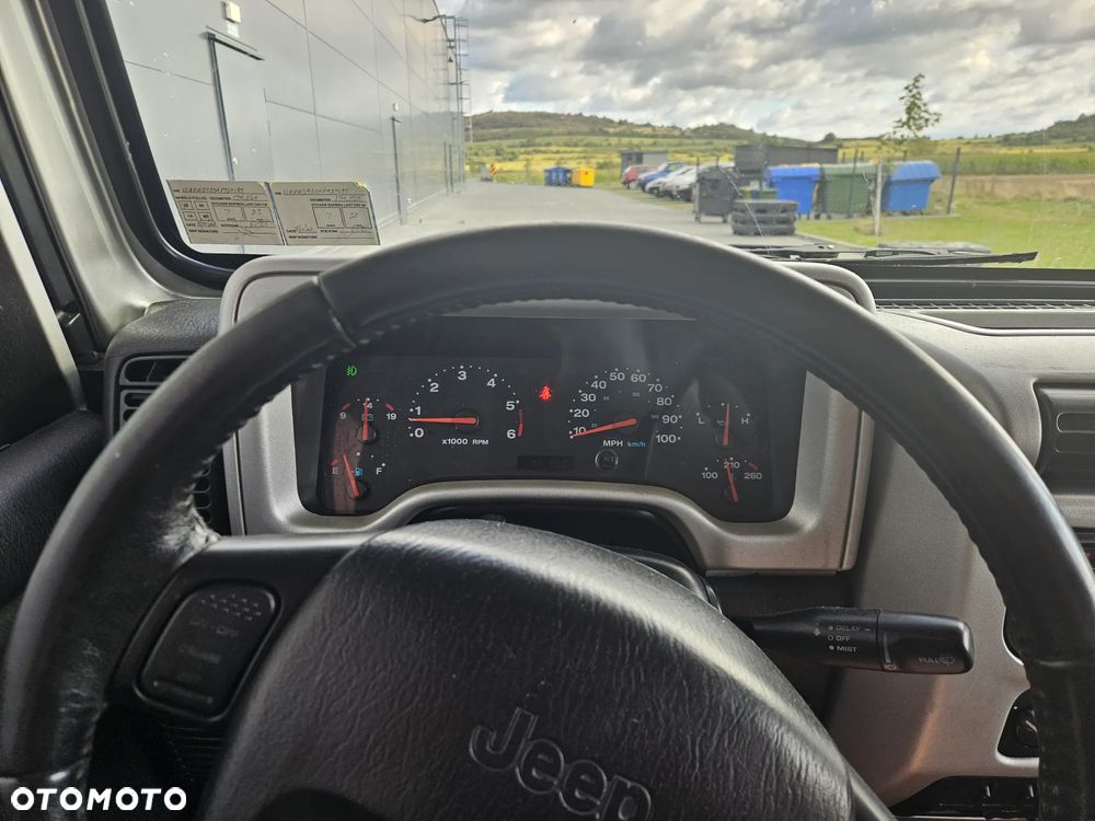 Jeep Wrangler 4.0 Automatik Sahara - 10