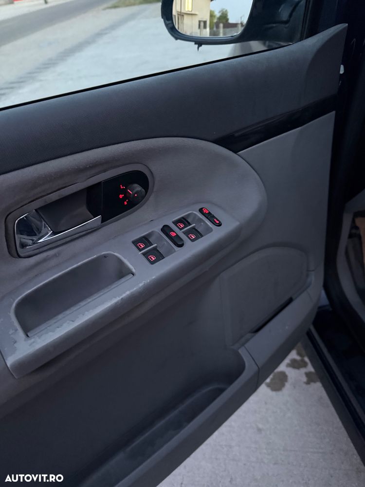 Volkswagen Sharan 1.9 TDI United II - 13