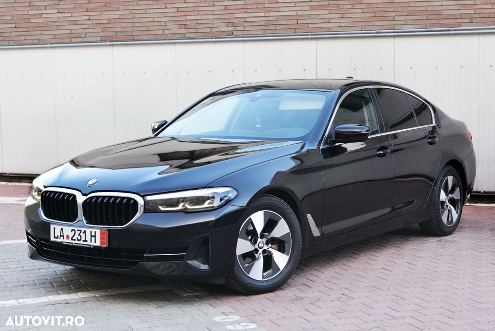 BMW Seria 5 520d Aut. Sport Line - 2