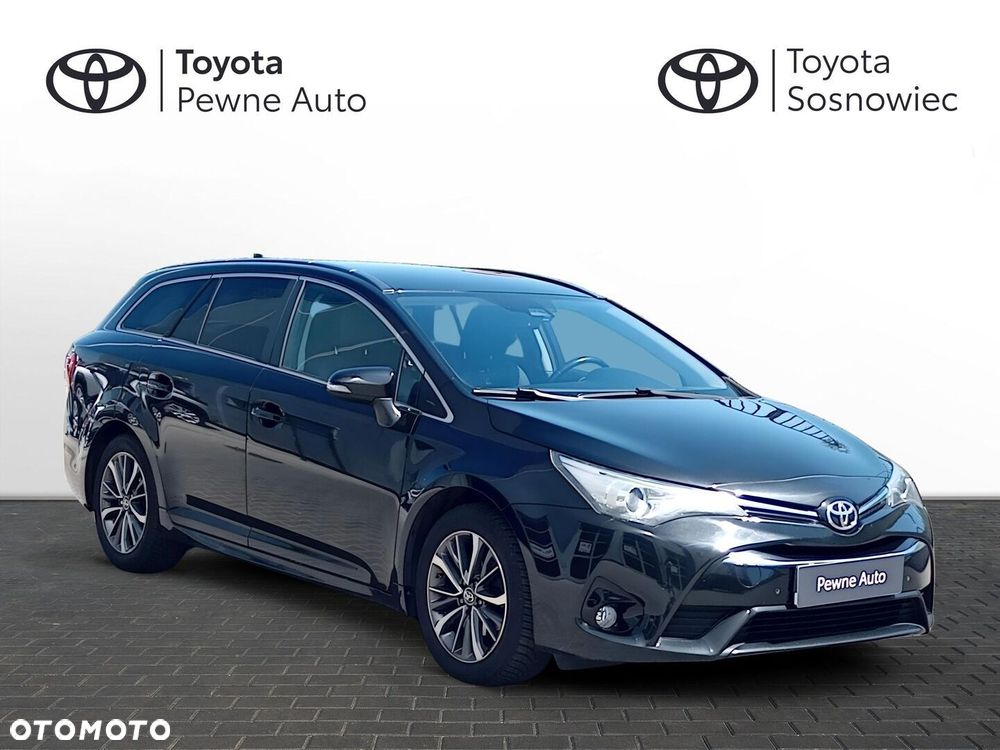 Toyota Avensis - 8