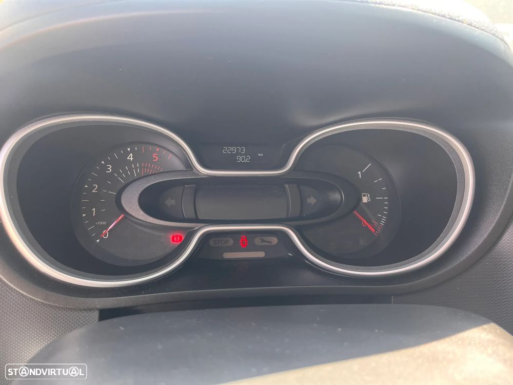 Renault TRAFIC 2.0 146cv FIBRADA - 9