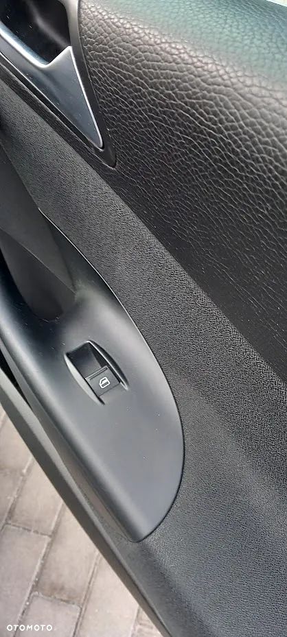 Volkswagen Passat 2.0 TDI DPF Comfortline - 9