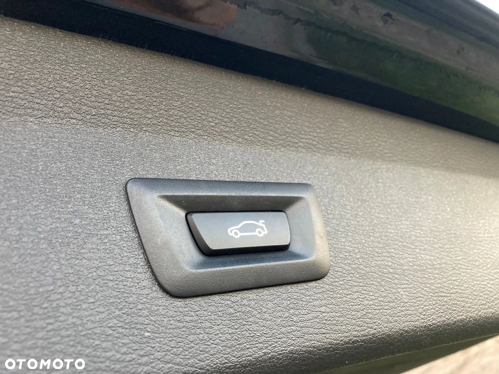BMW X1 sDrive18i Advantage - 31