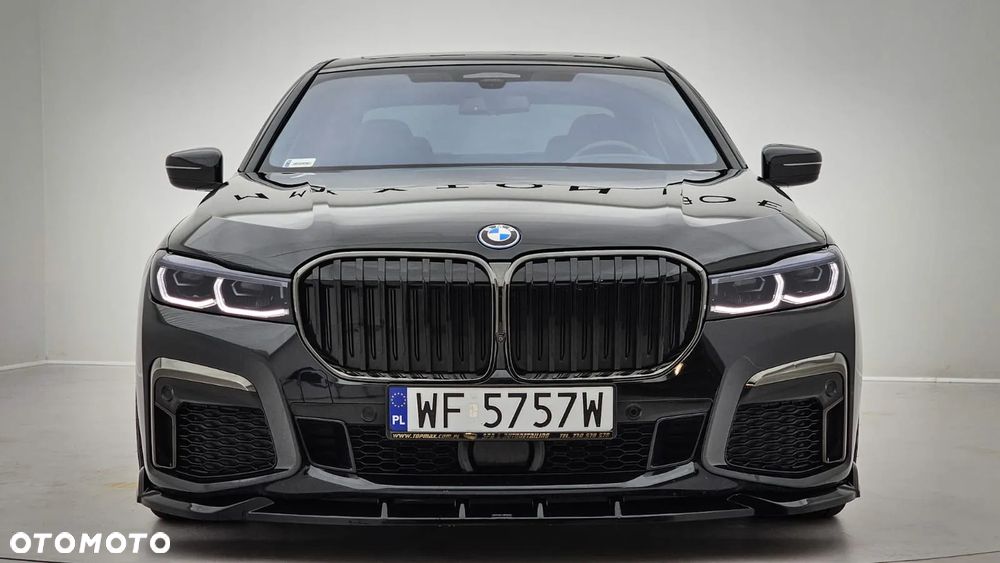 BMW Seria 7 745e - 5